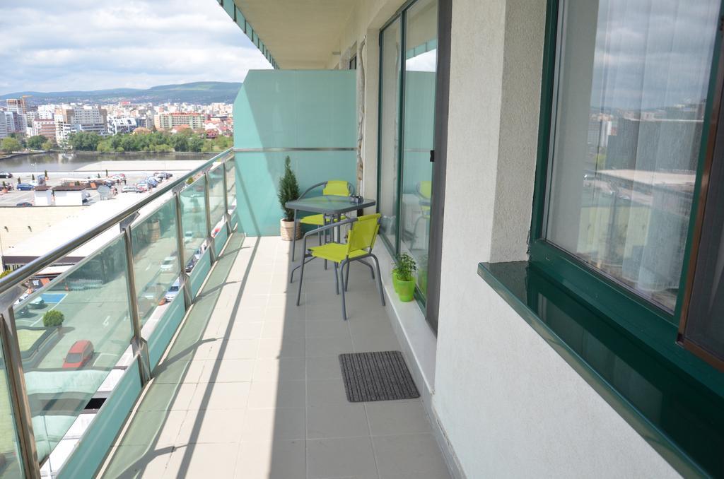 Apartamento Dora City Apartament Cluj-Napoca Exterior foto